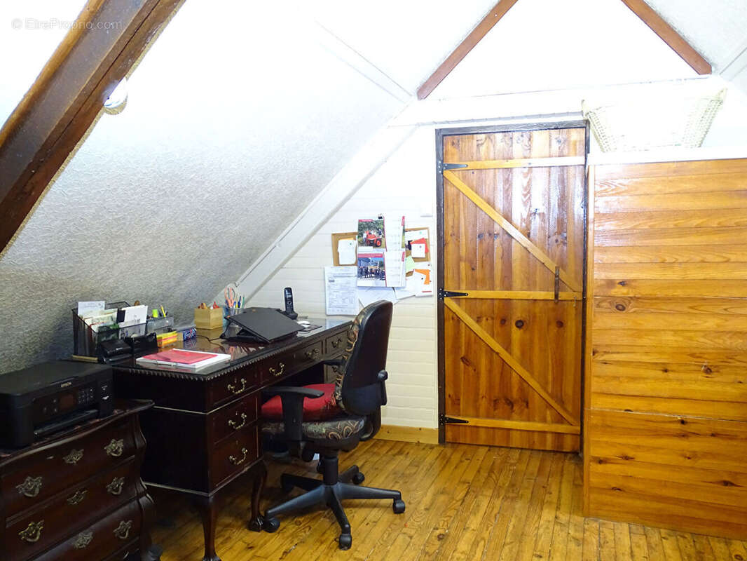 Maison à SAINTE-TREPHINE