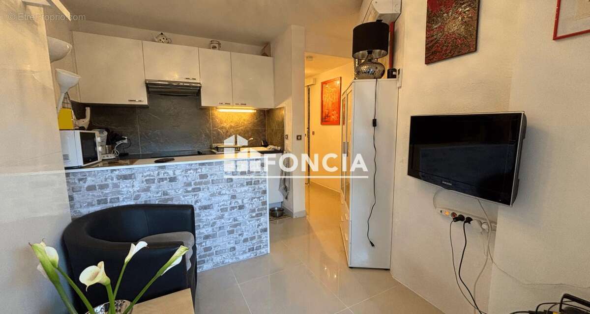 Appartement à MANDELIEU-LA-NAPOULE