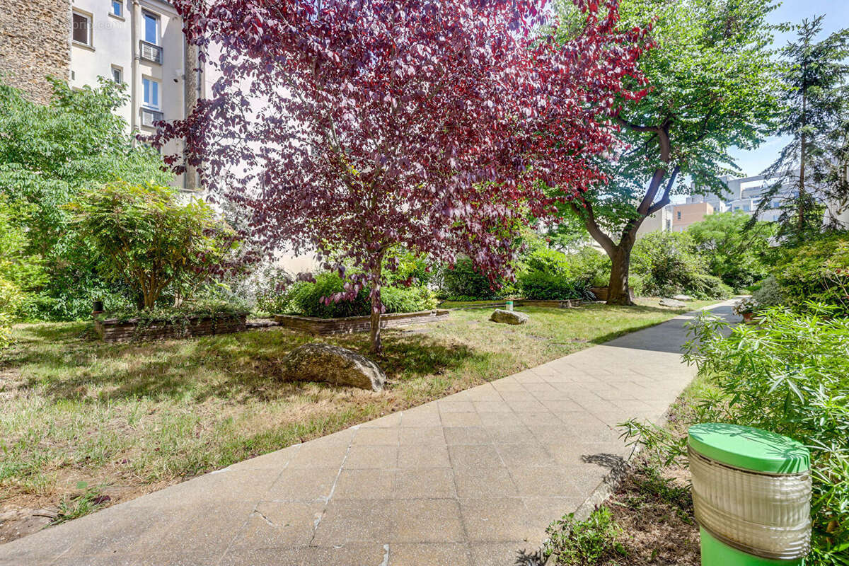 Appartement à PARIS-19E