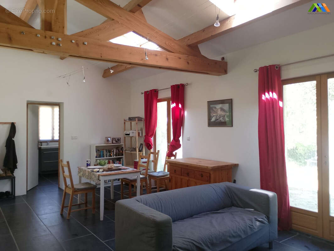 Maison 66 m² à Saint-Andre  - photo 2