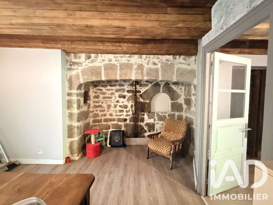 Maison 55 m² à Ussel  - photo 3