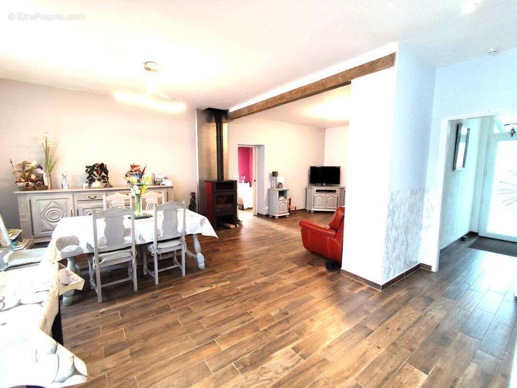 Maison à COURVILLE-SUR-EURE