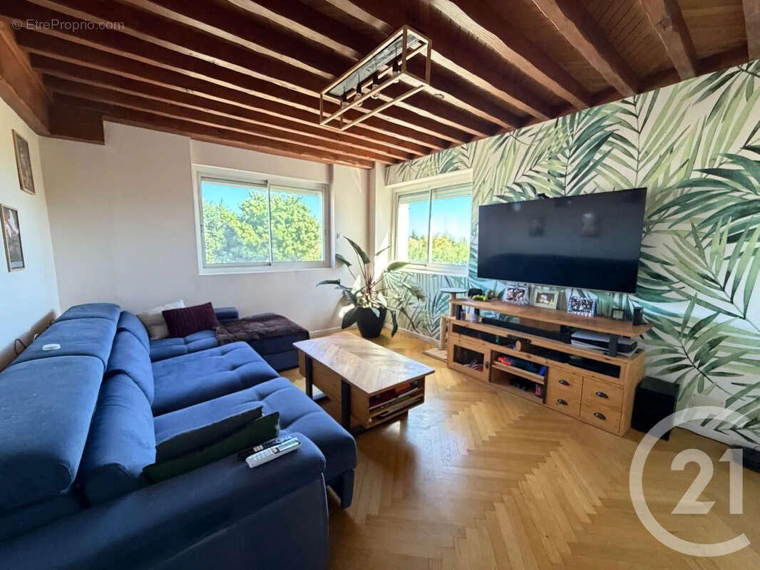 Maison 139 m² à Saint-Cyr  - photo 6