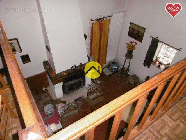 Maison à FONTGOMBAULT