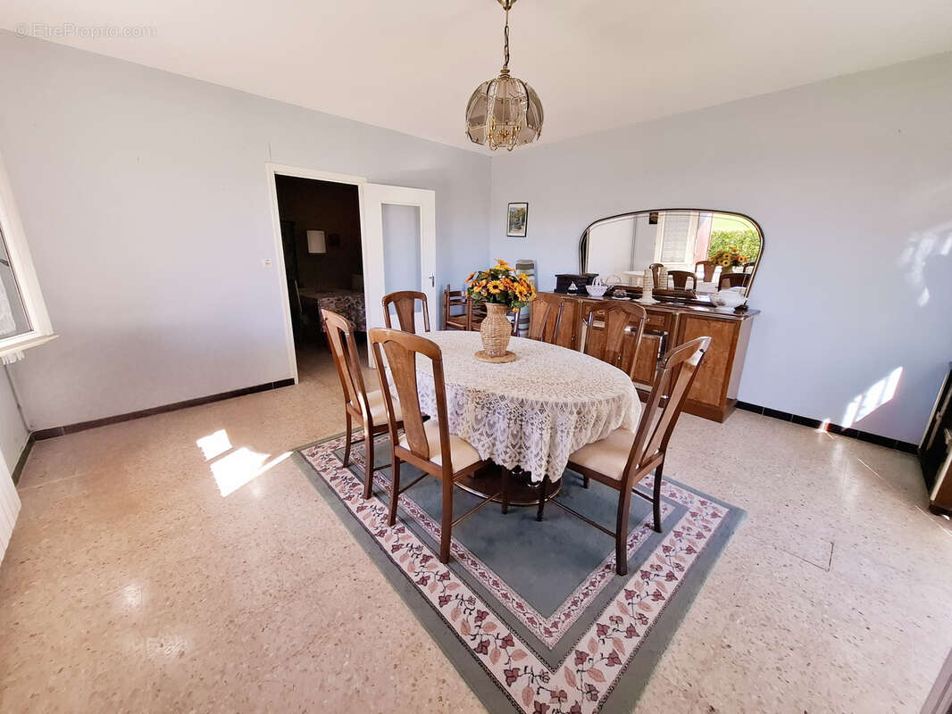 Maison à LAROQUE-TIMBAUT