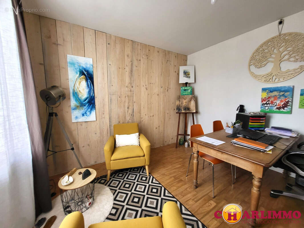 Maison à SAINT-JUNIEN