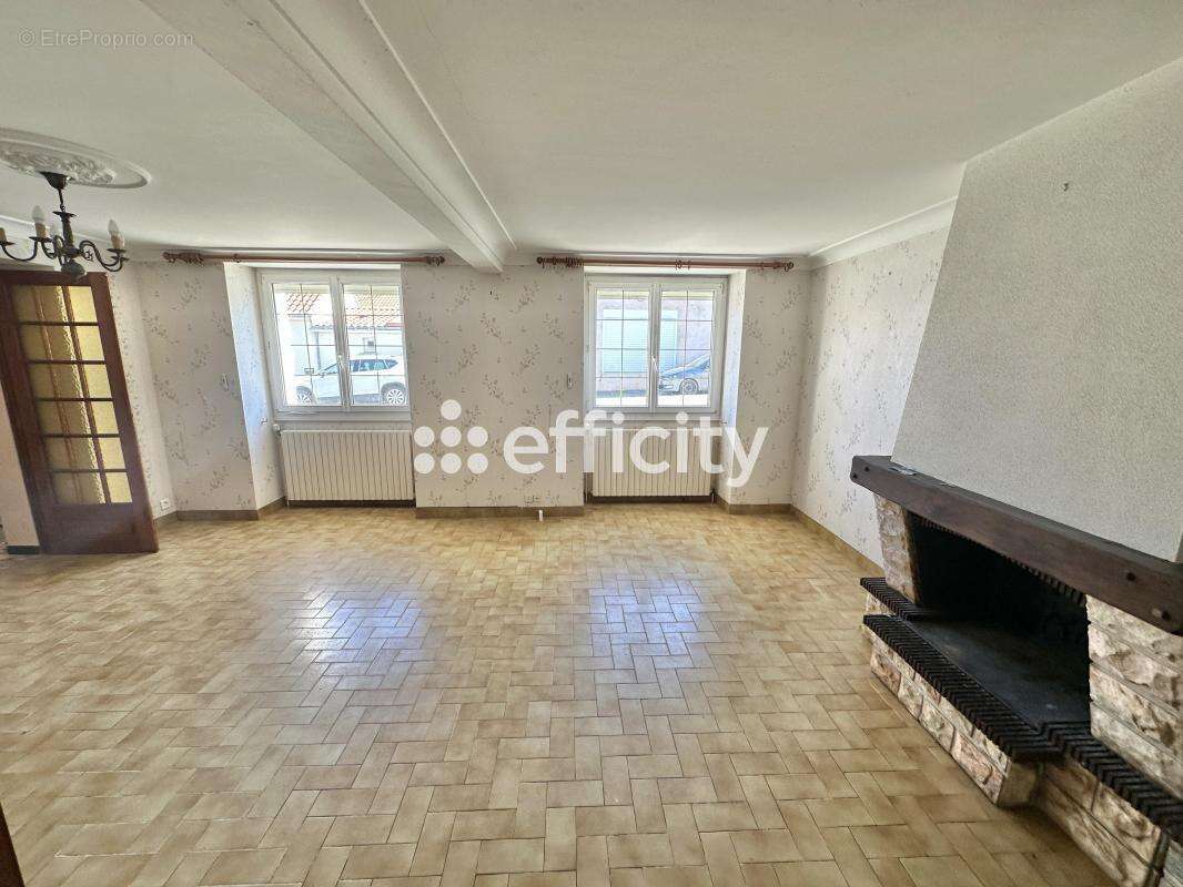 Maison à PONT-SAINT-MARTIN