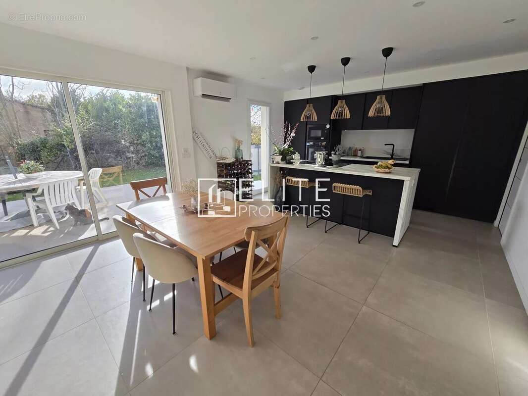 Maison à SAINT-VALLIER-DE-THIEY