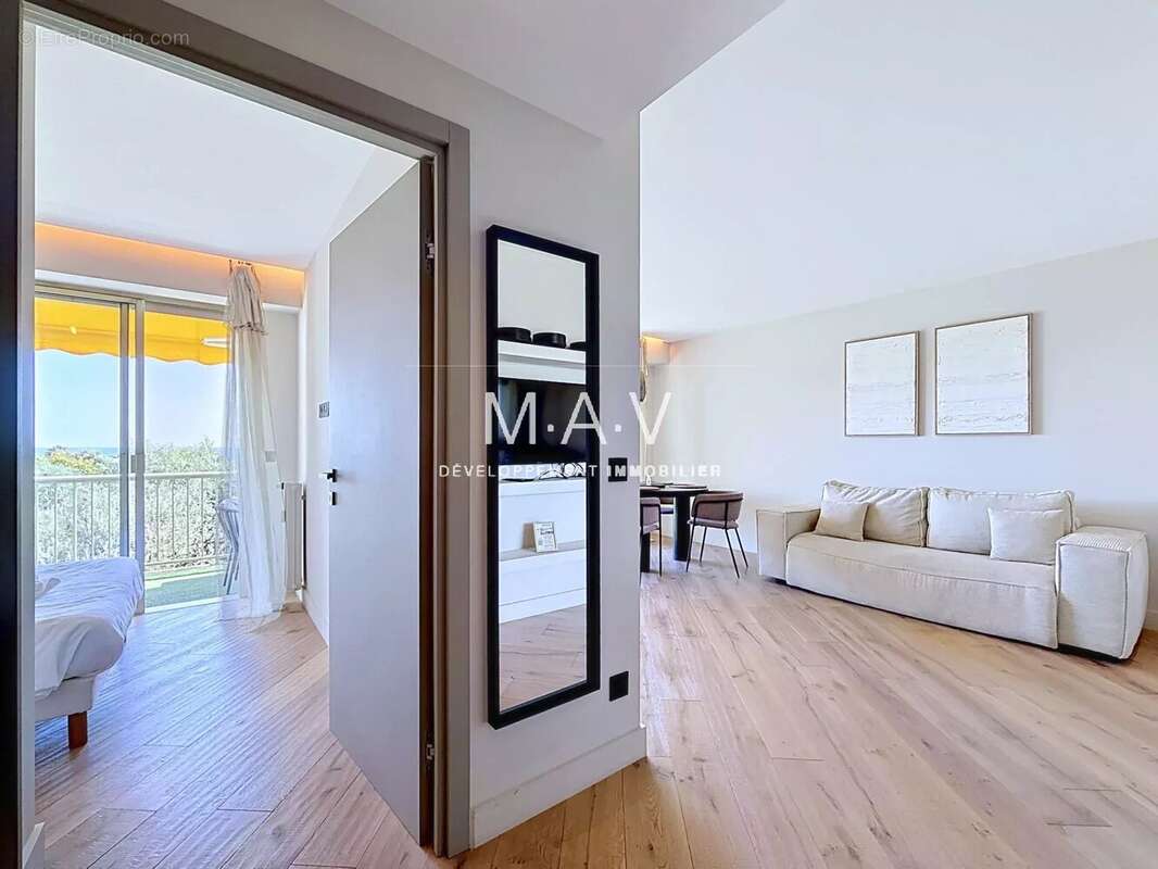 Appartement à ROQUEBRUNE-CAP-MARTIN