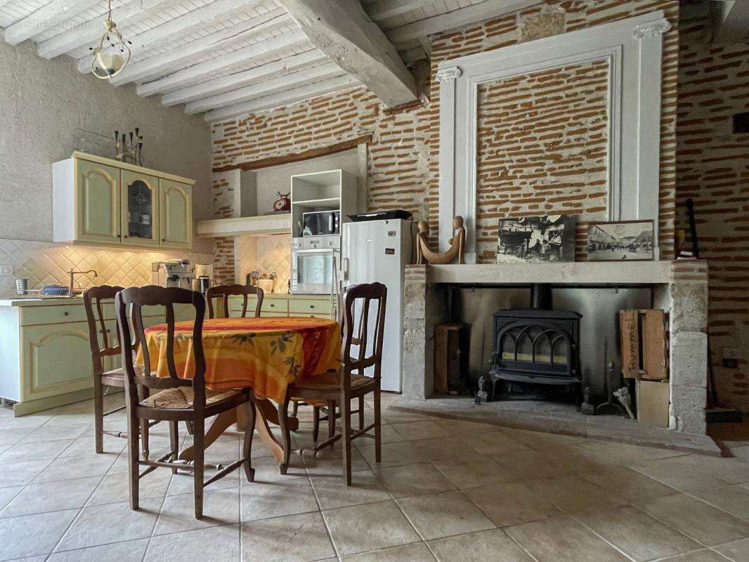 Maison à ASTAFFORT