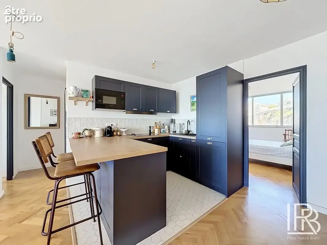 À vendre - 3 pièces 92 m² avec terrasse et vue mer panoramique - Marseille 7ᵉ - photo 9