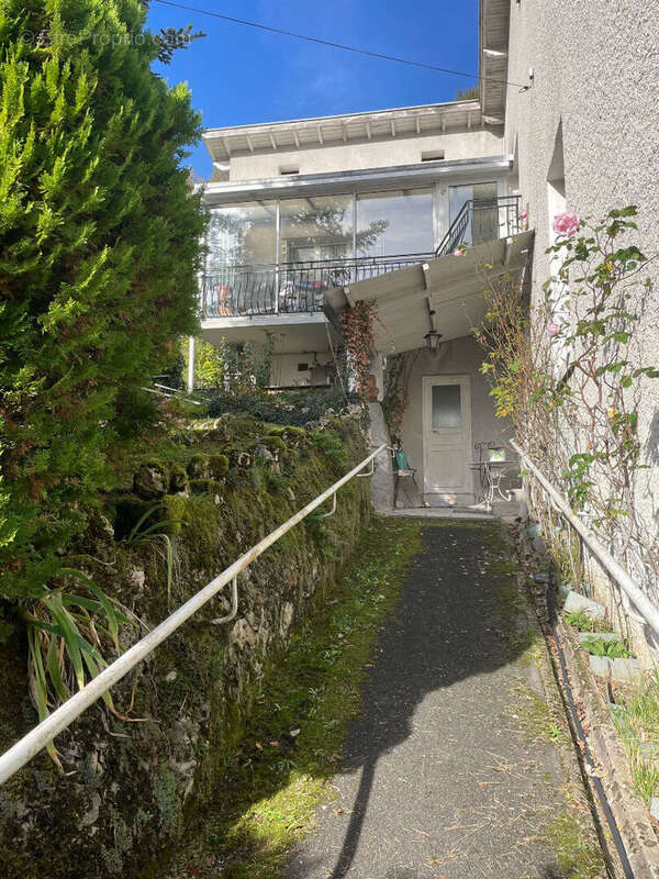 Maison à CAPDENAC