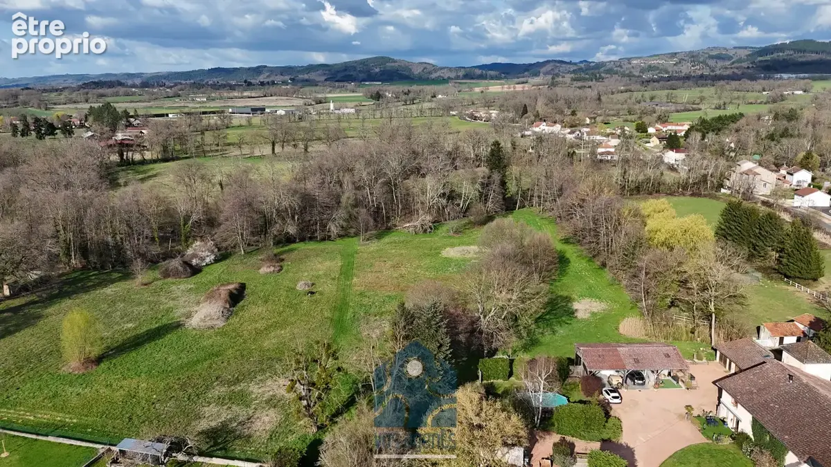 Propriété 6 pièces avec piscine, box à chevaux, garage, hangar et grand terrain - photo 6