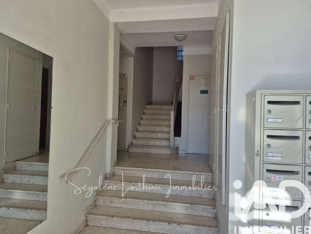 Appartement 82 m² à Toulon  - photo 3