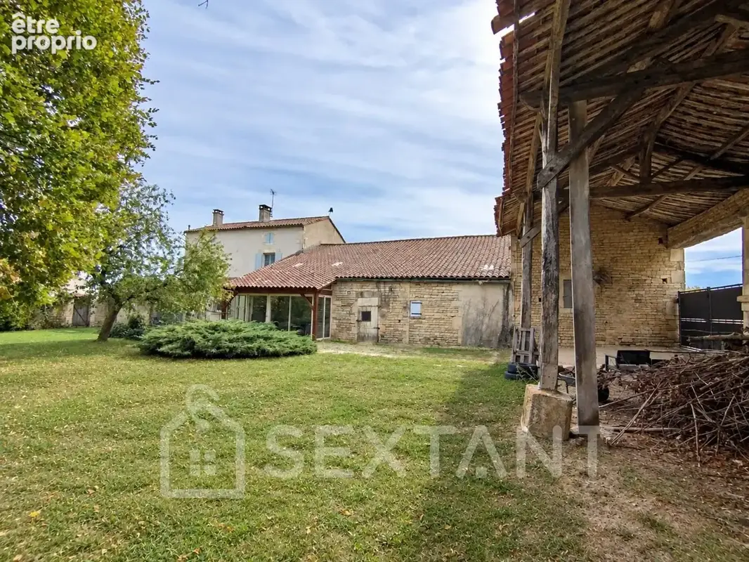 Charmante maison en pierre avec grange et jardin  3 chambres  135 m² habitables - photo 20