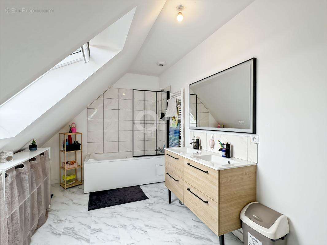 Maison à 5 minutes de Nonancourt, 4 chambres et garage - photo 19