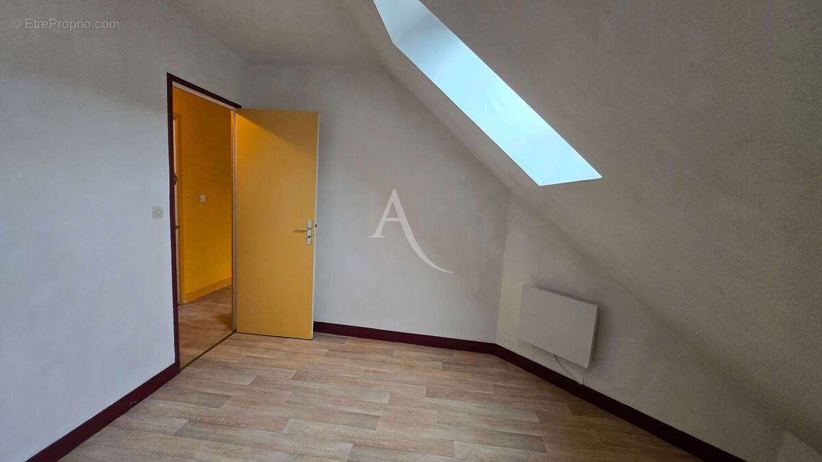 Appartement à SAINT-JEAN-DE-LA-RUELLE