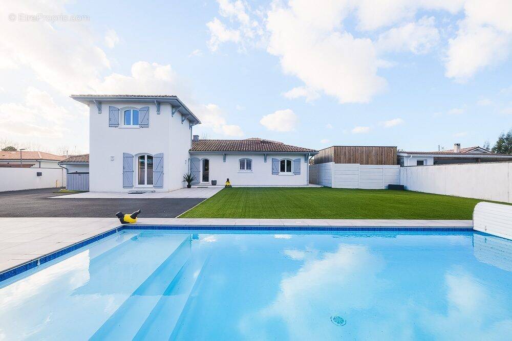 Maison à GUJAN-MESTRAS