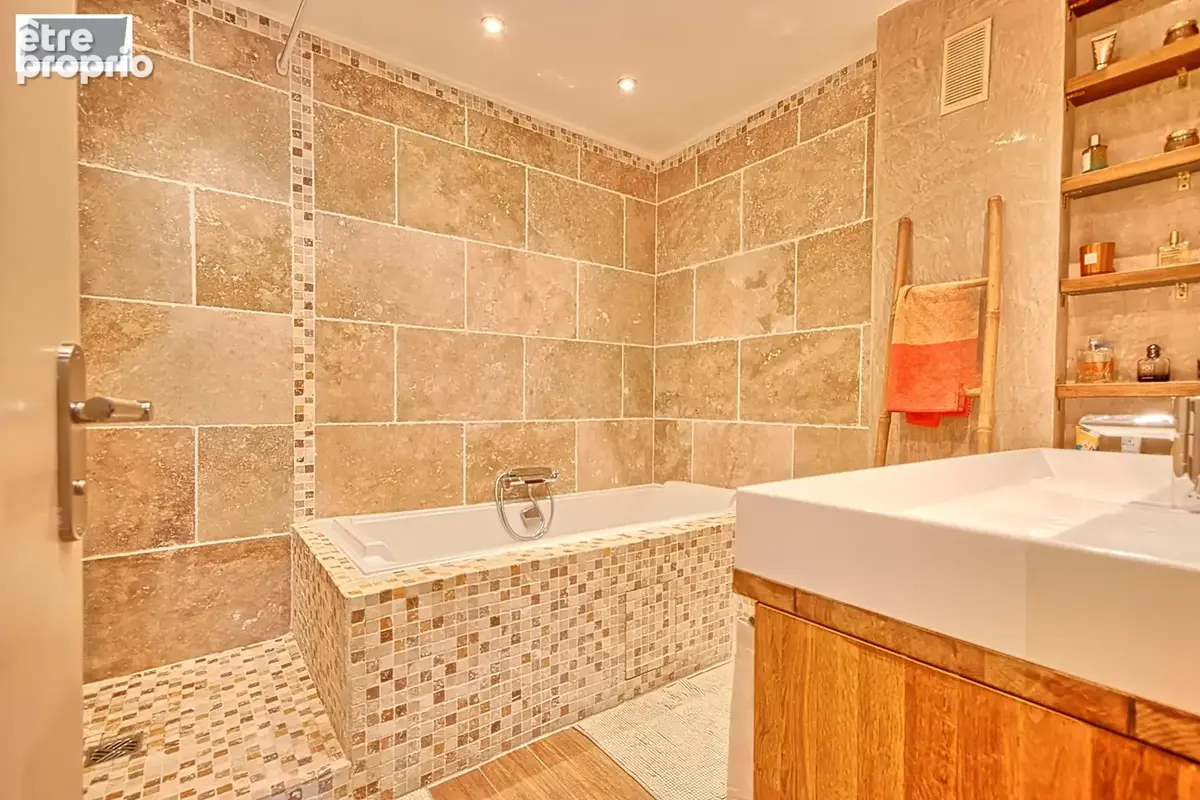 Toulon Faron   Agréable T4 vue mer  avec balcon, terrasse et parking sécurisé - photo 9
