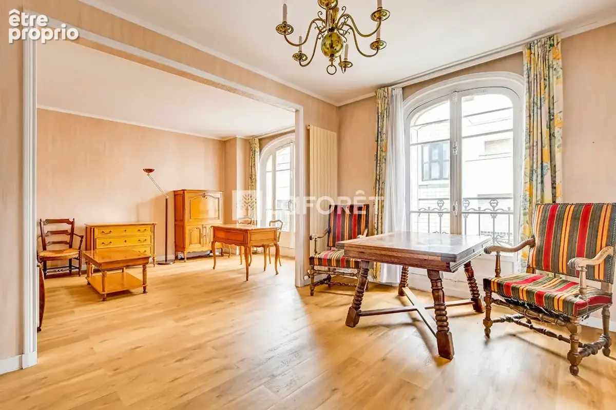 Vaugirard ? Bel appartement ancien traversant de 77 m² au pied des commerces - photo 3