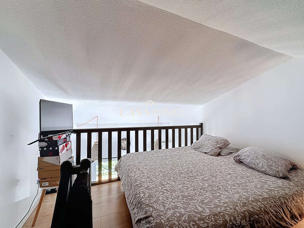 Appartement à CARQUEIRANNE
