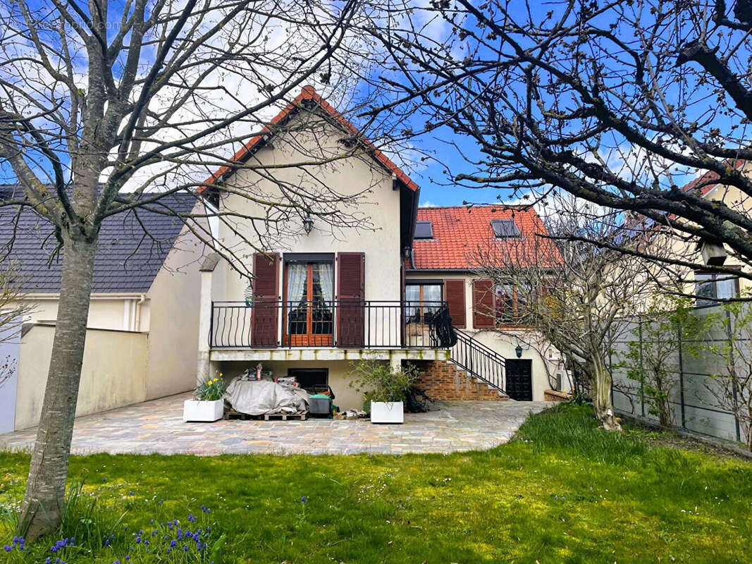 Maison à LE PLESSIS-BOUCHARD