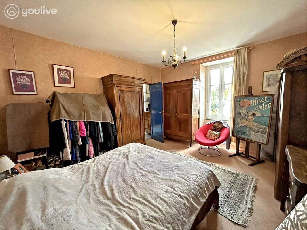 Maison à BEAULIEU-SUR-LAYON