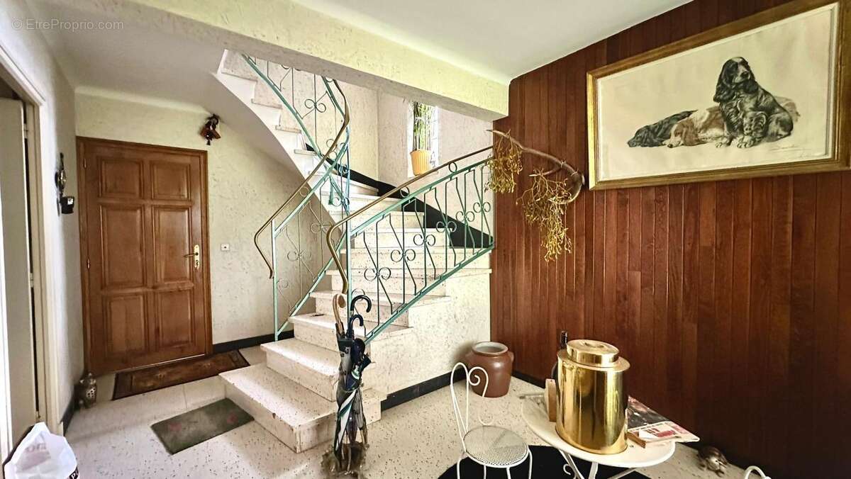 Maison à LUC-LA-PRIMAUBE