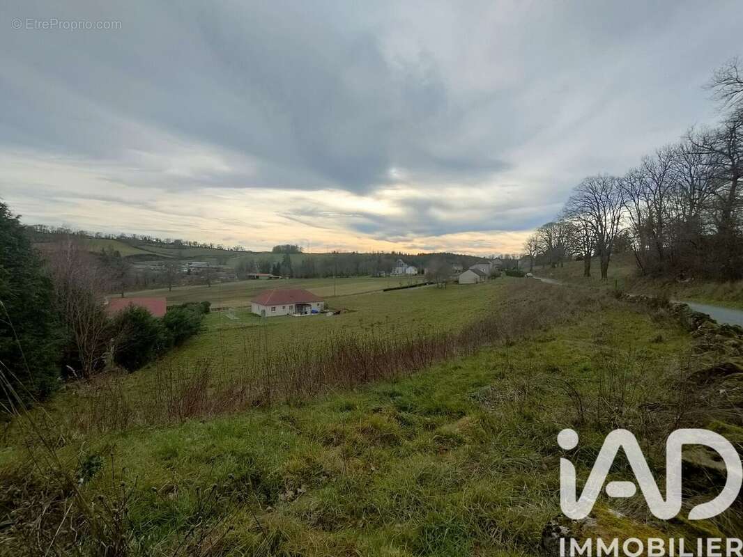 Photo 3 - Terrain à AUBUSSON
