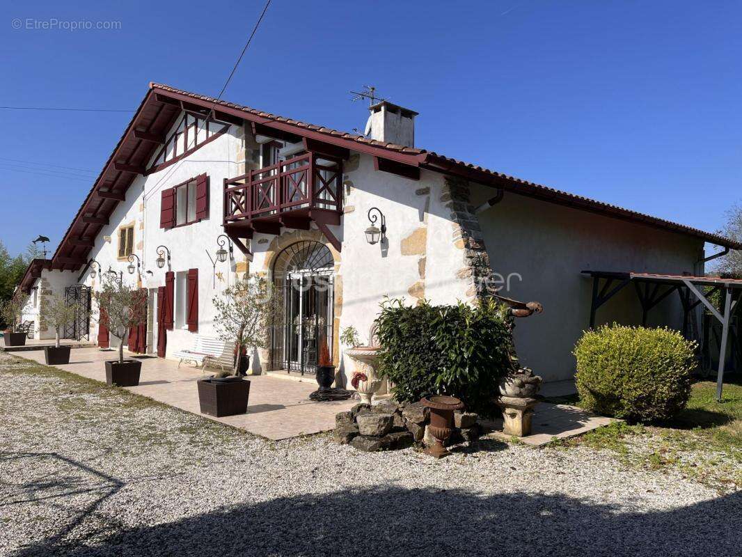 Maison à SAINTE-MARIE-DE-GOSSE