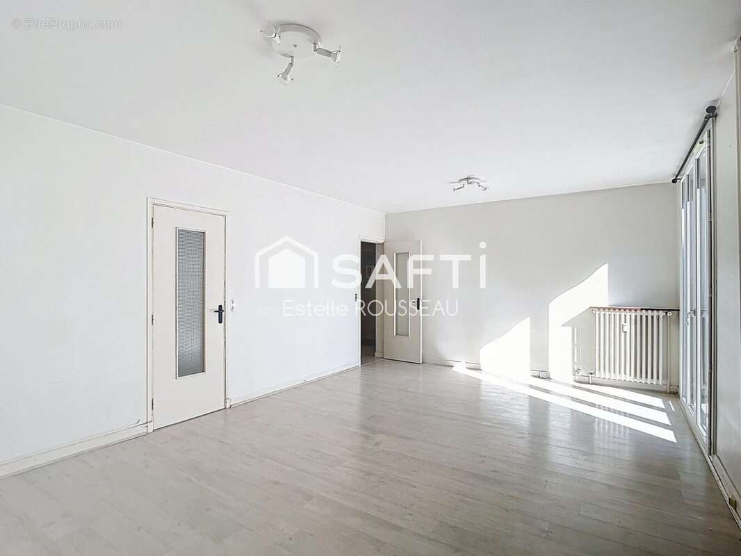 Photo 5 - Appartement à SAINT-MAUR-DES-FOSSES