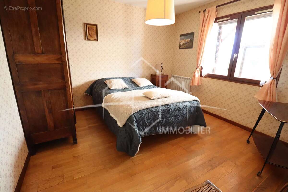 Maison à BEAUREPAIRE