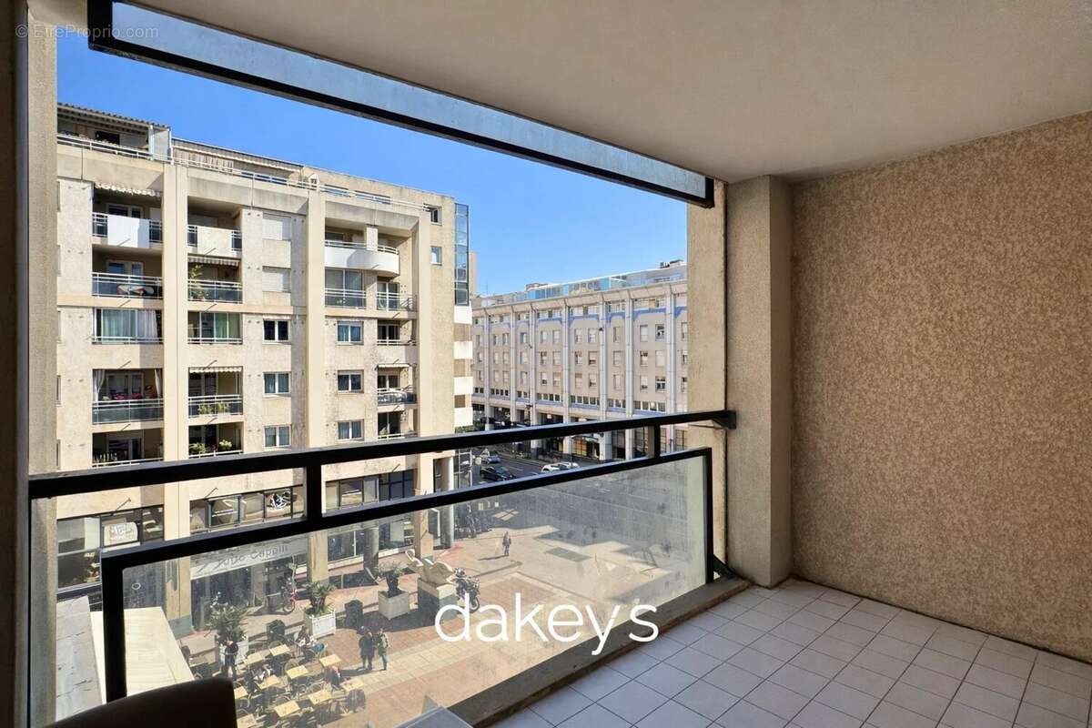 Appartement à MARSEILLE-8E