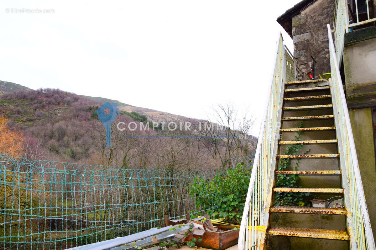 Dépt. 07 - A VENDRE à MONTPEZAT-SOUS-BAUZON - Maison de Village de 106 m2 - photo 9