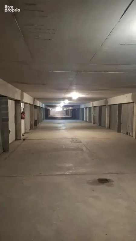 Garage dans résidence sécurisée - photo 2