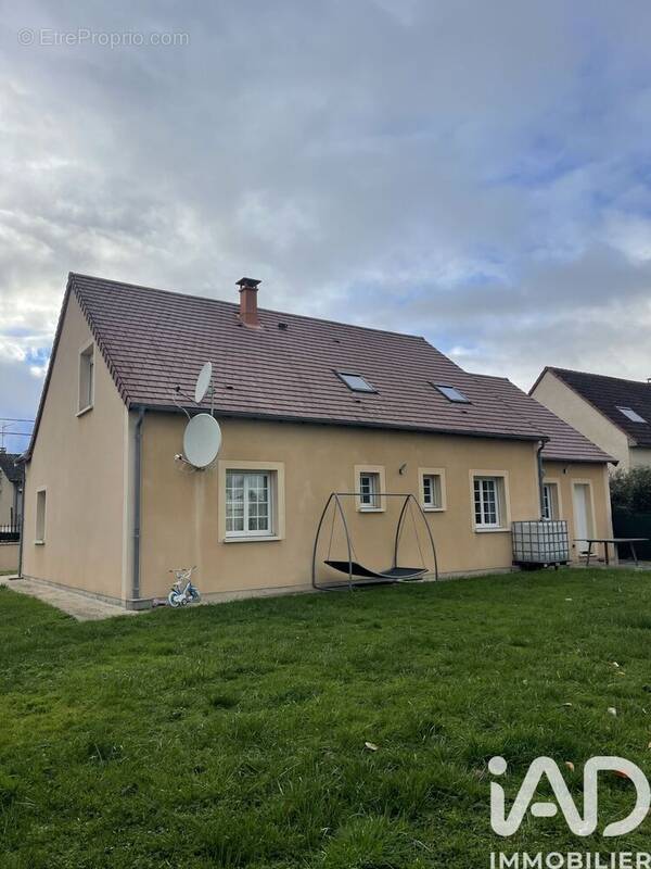 Photo 1 - Maison à BOURGES