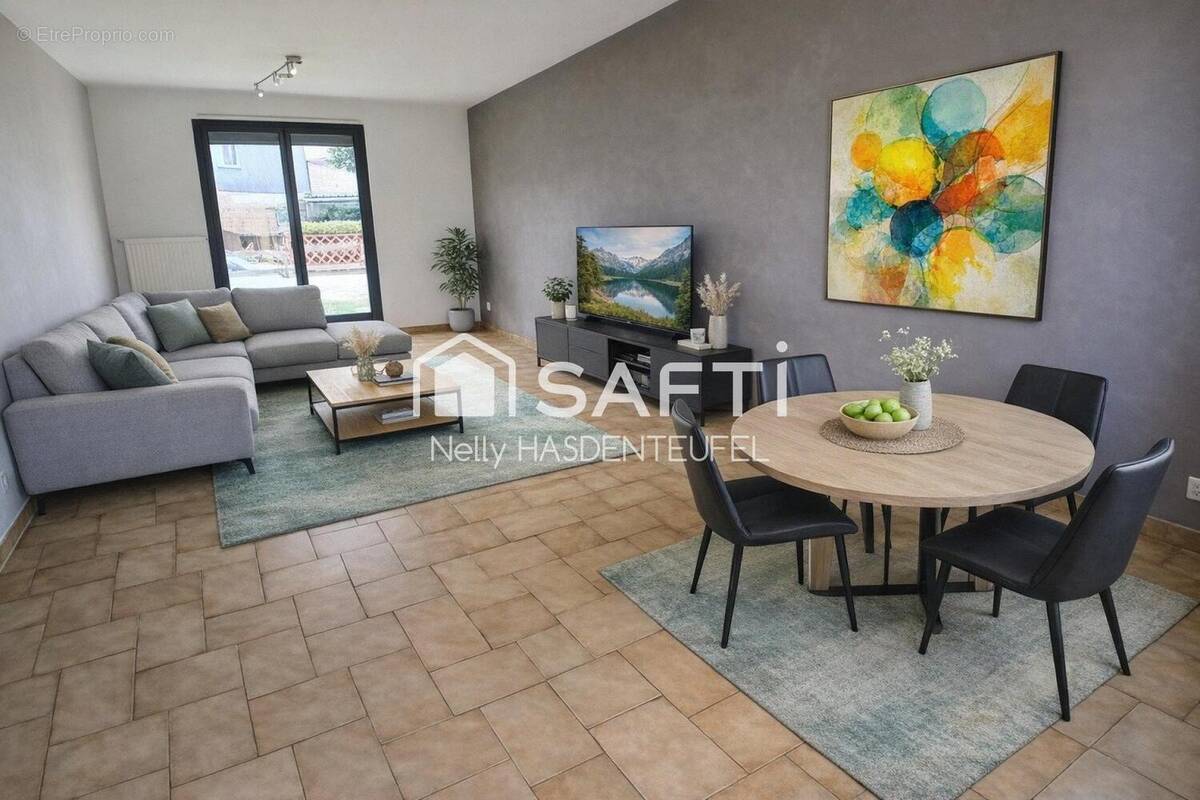 Photo 1 - Maison à QUIEVRECHAIN