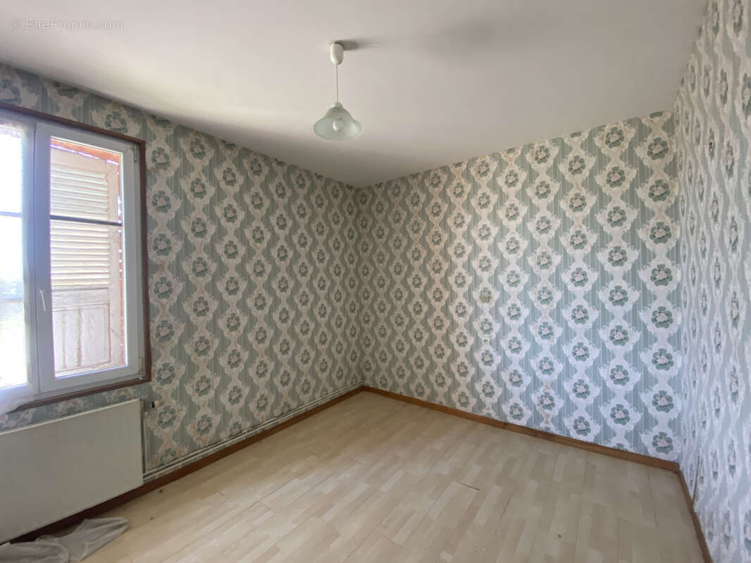 Maison à FORMERIE