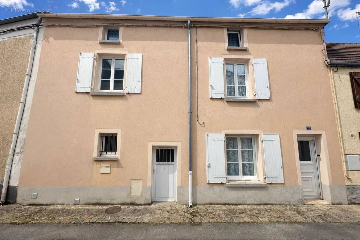 Maison à LIZY-SUR-OURCQ