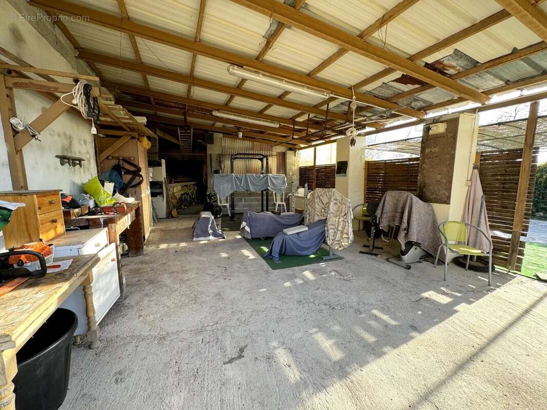 Maison à BERRE-LES-ALPES