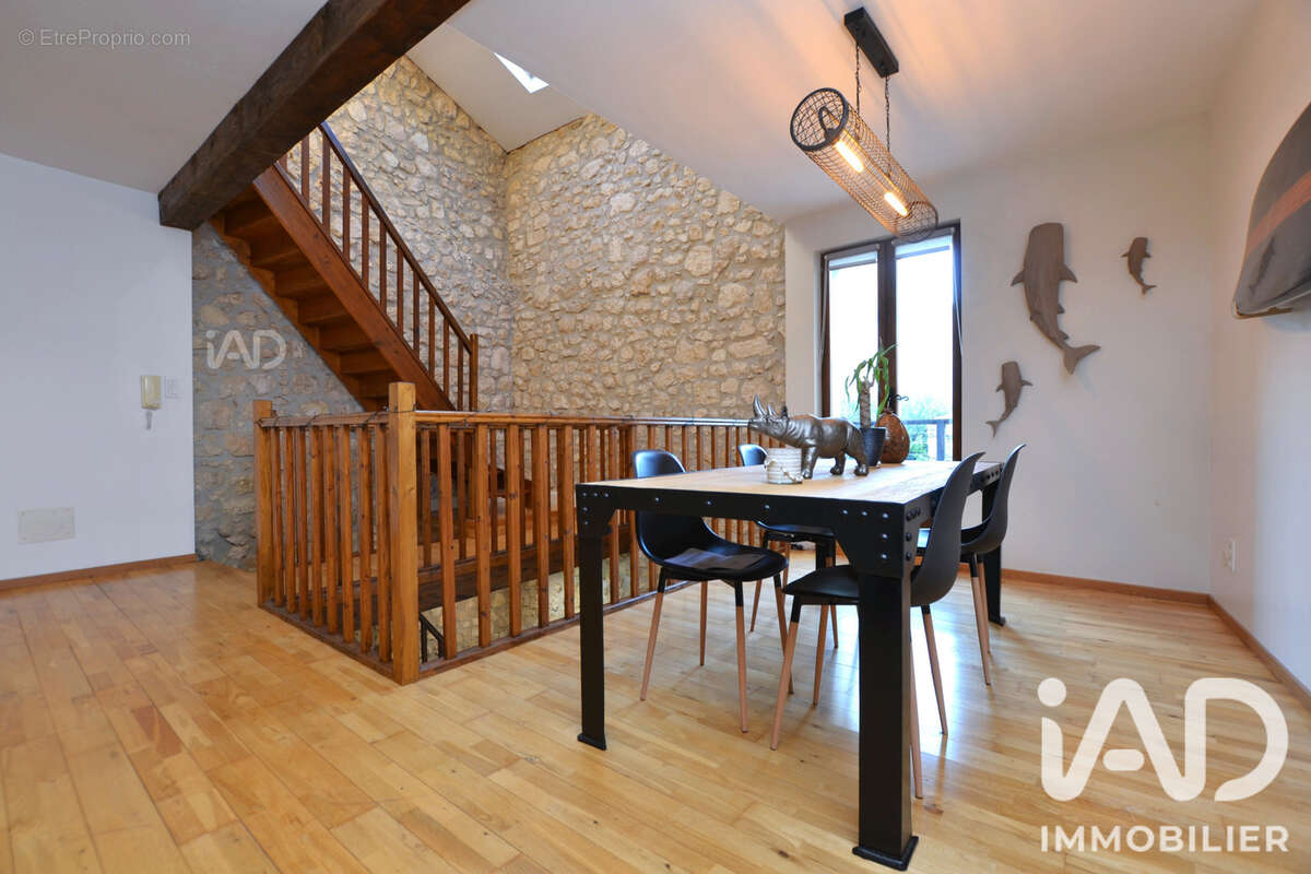 Maison 115 m² à Salles-D'aude  - photo 6