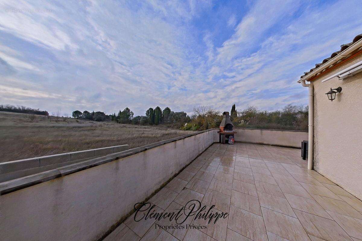 Maison à MOUSSOULENS