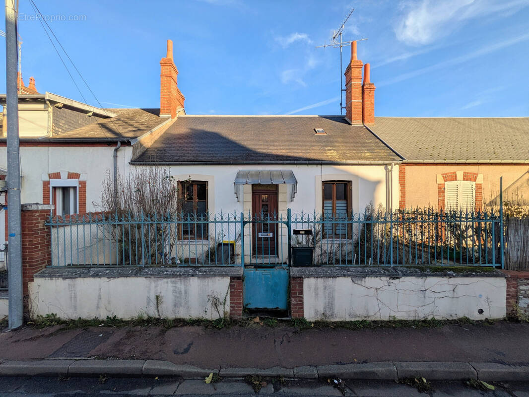 Maison à CHALETTE-SUR-LOING