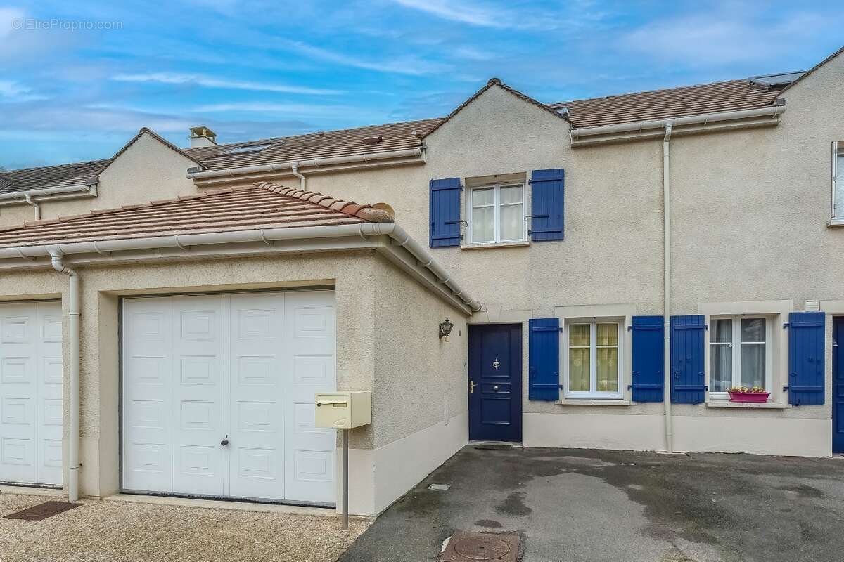 façade avant - Maison à ACHERES