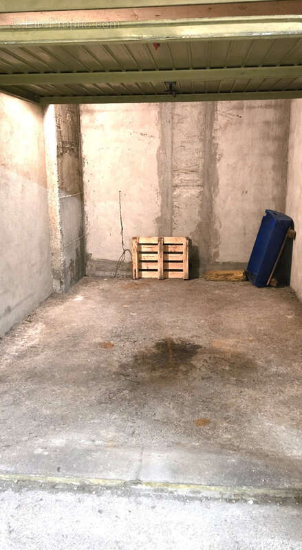 Parking à DRAGUIGNAN