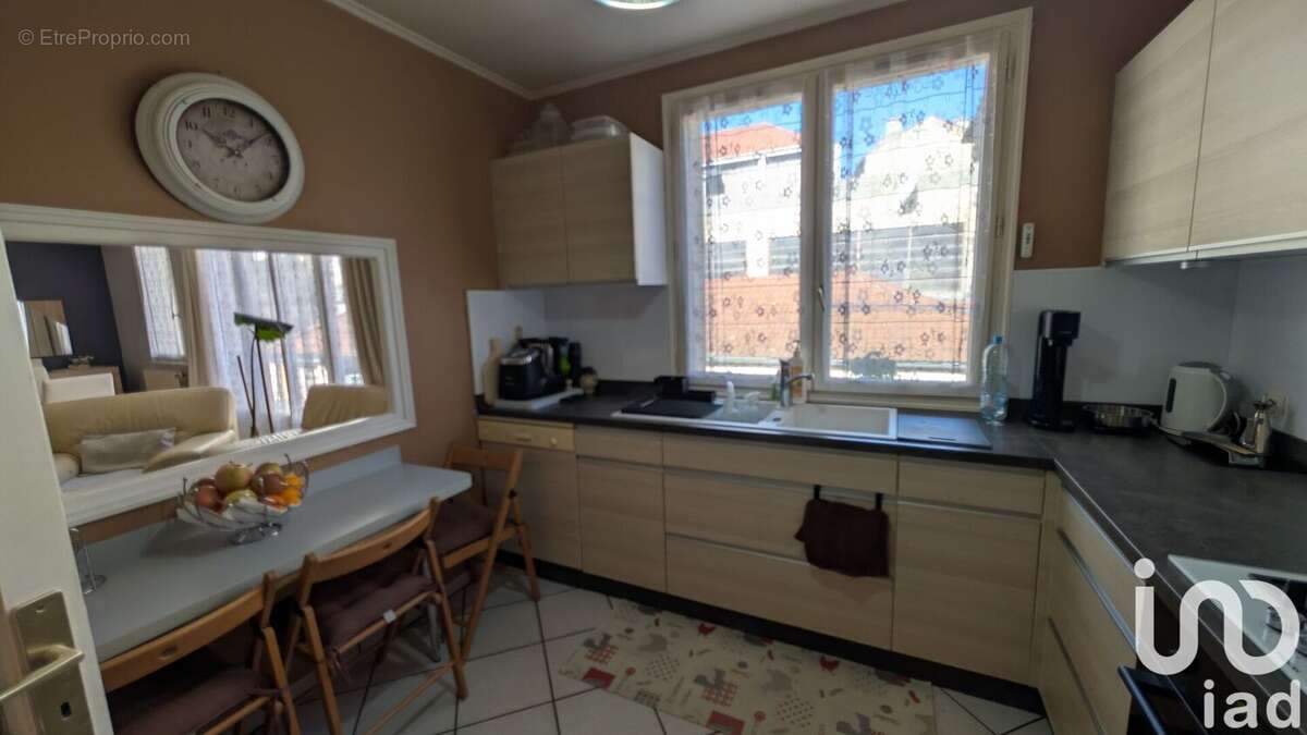 Photo 2 - Appartement à SAINT-ETIENNE