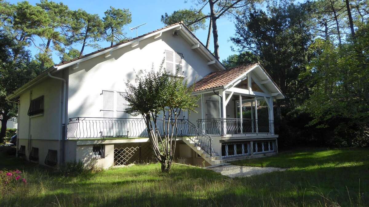Maison contemporaine 200 m² avec T3 indépendant, piscine, terrain 1300 m²  proche lac  sans vis-à-vis  fort potentiel - photo 22