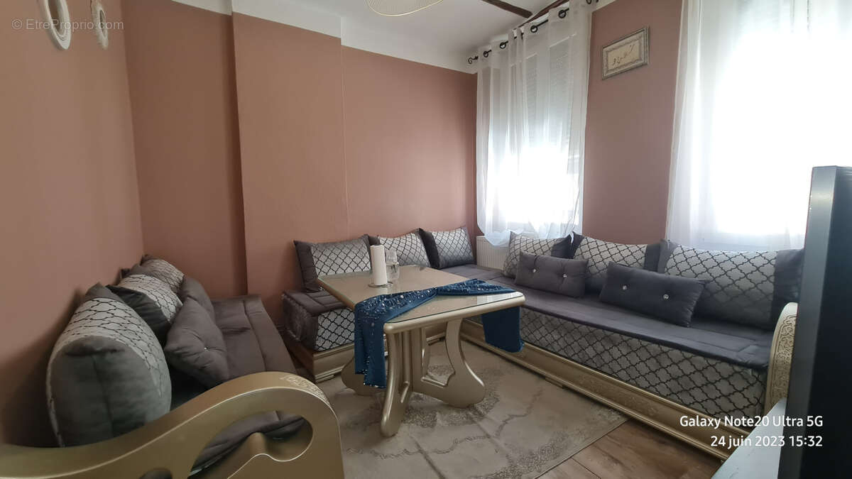 Appartement à SAINT-ETIENNE