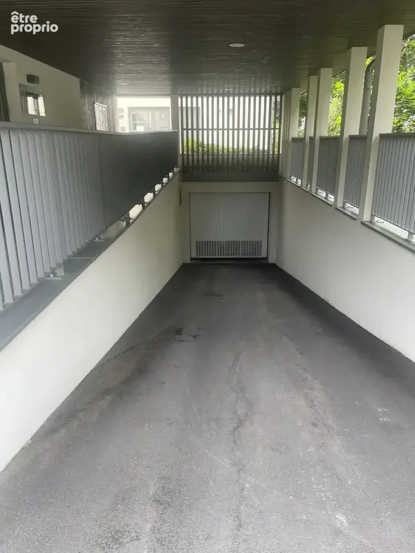 Parking à MEYTHET