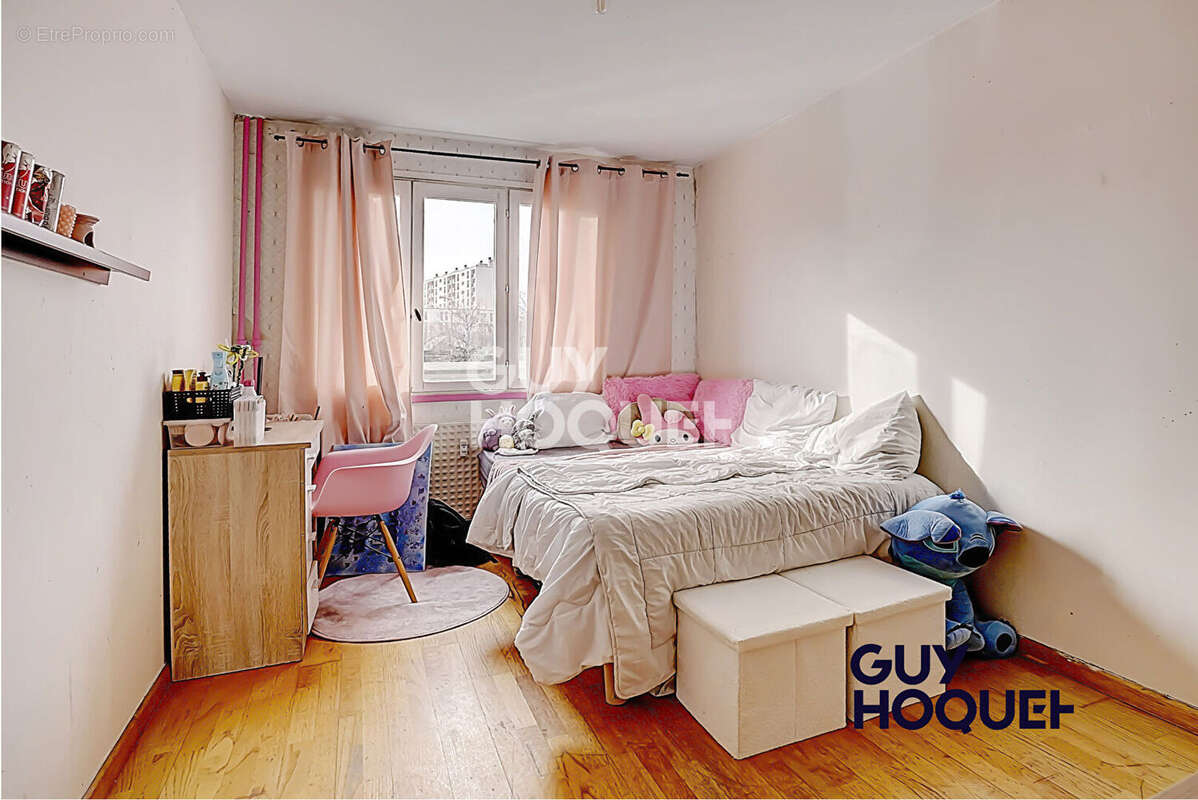 Appartement à DECINES-CHARPIEU